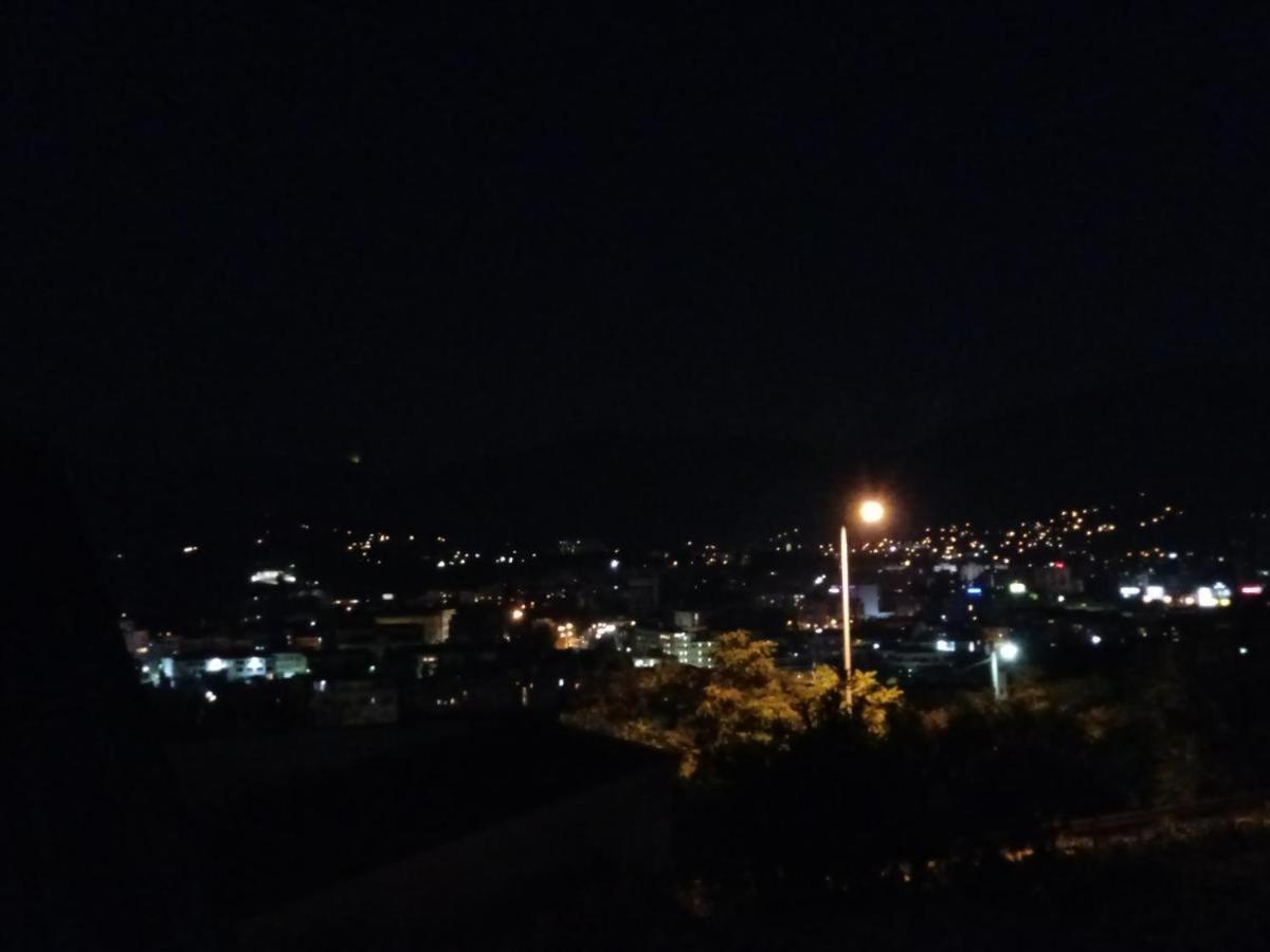 Apartman Seno Mostar Eksteriør billede