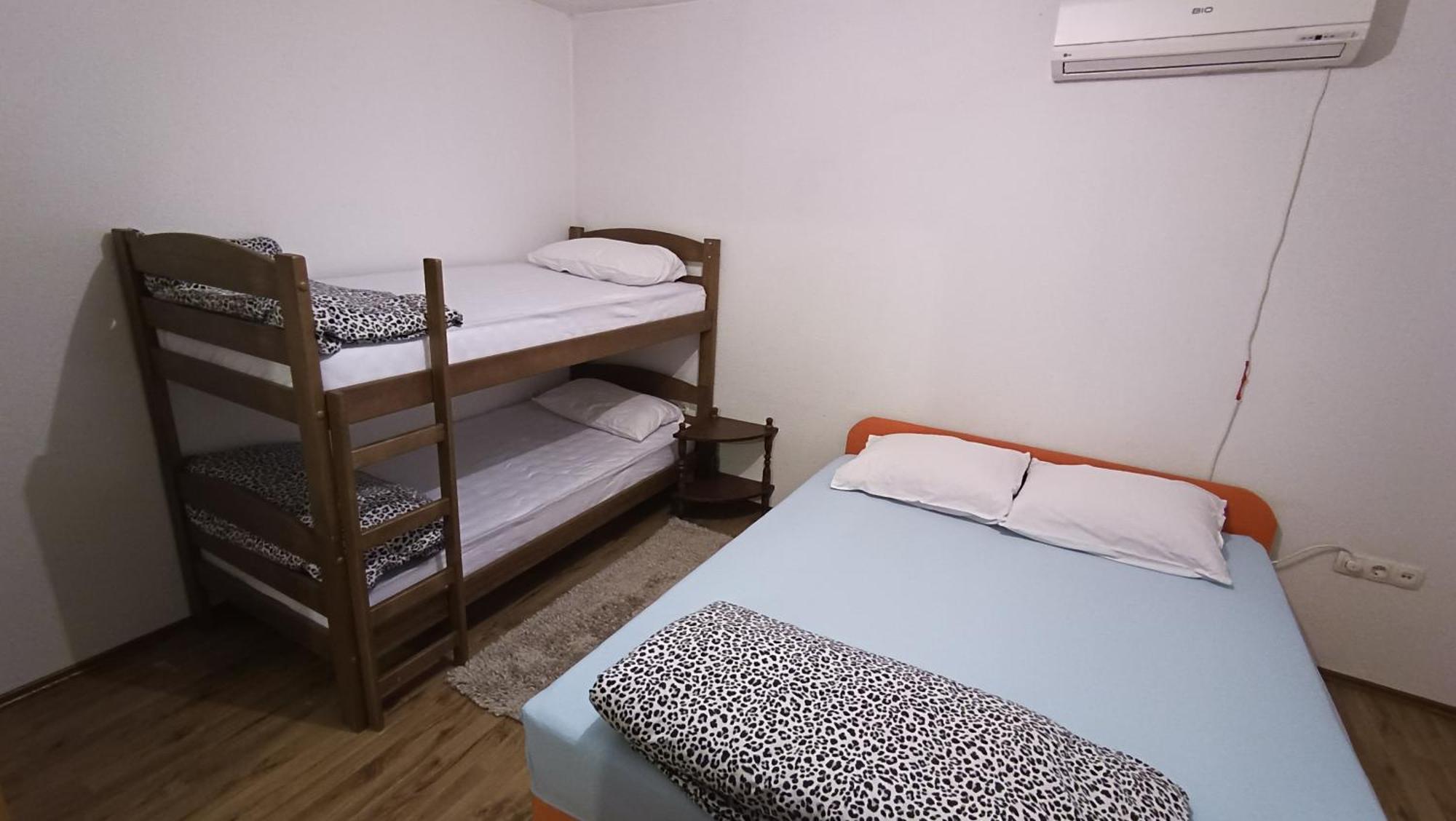 Apartman Seno Mostar Eksteriør billede